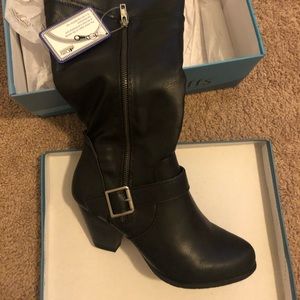 NIB black below knee boots